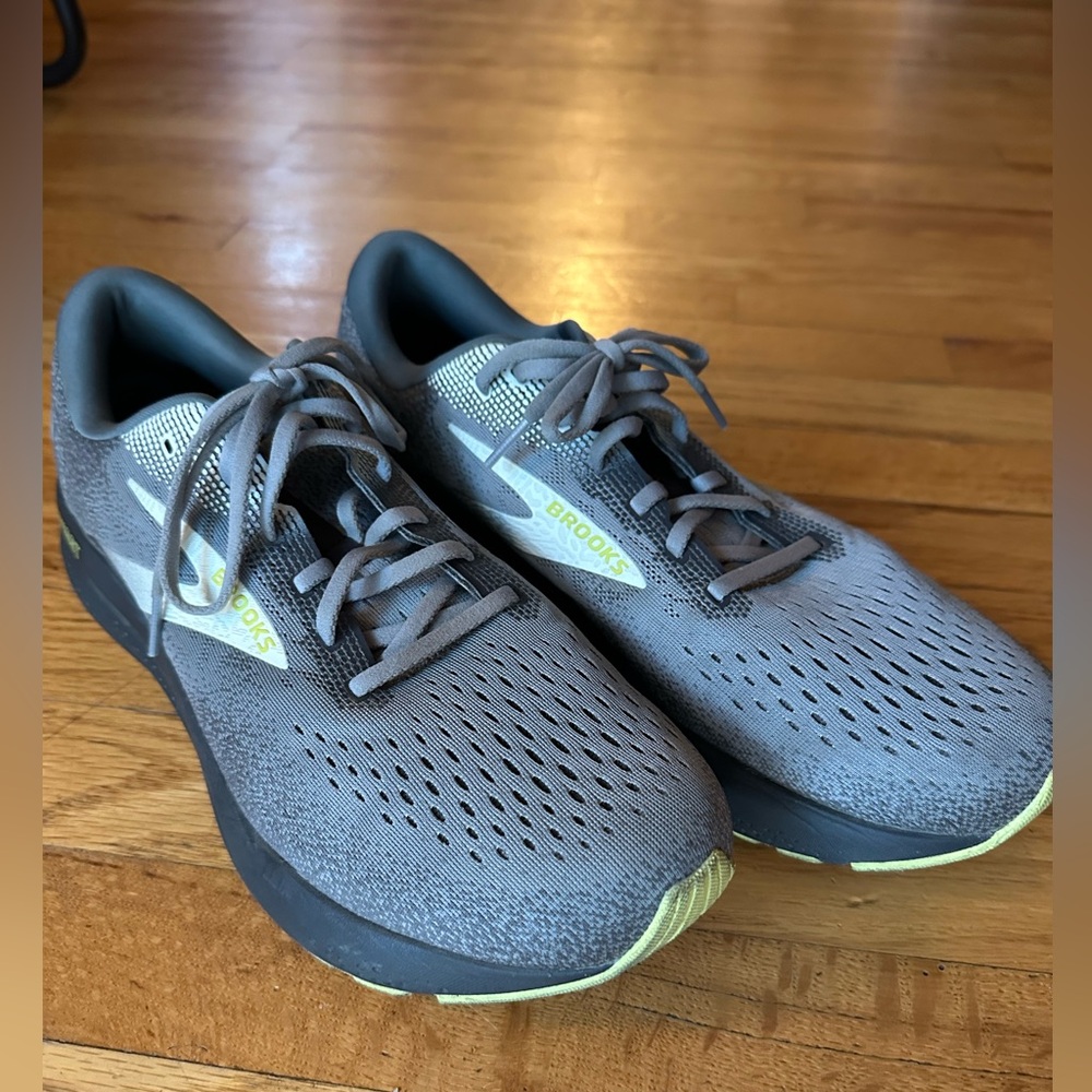 Brooks Ghost 16 Running Shoes